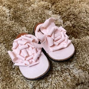 Newborn shoes. Zuzii brand. Made in USA